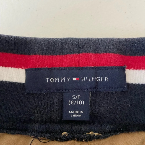 Tommy Hilfiger boy’s‎ tan elastic waistband logo shorts — small - Picture 6 of 7